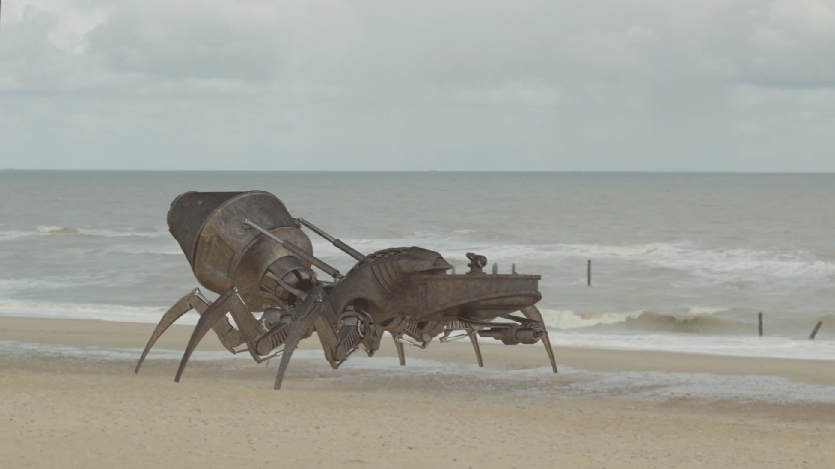 Giant Robot Invades Norfolk Beach!